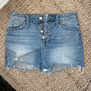 Universal thread jean shorts